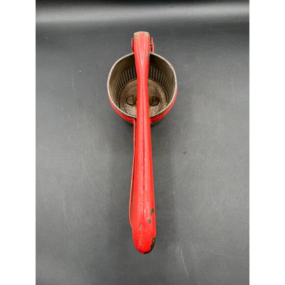 Vintage 1950s Metal Potato Ricer With Red Handle & Frame Masher Gadget - Picture 5 of 8